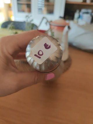 Termo de agua o líquido con diseño