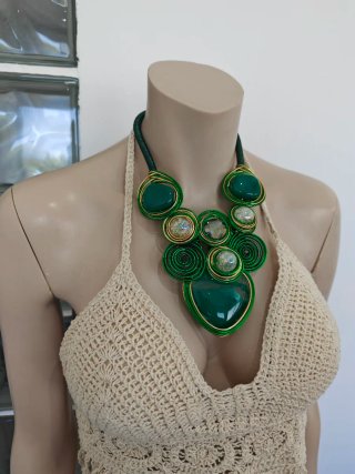 Conjunto Collar y Pendientes Oro y Verde