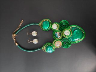 Conjunto Collar y Pendientes Oro y Verde