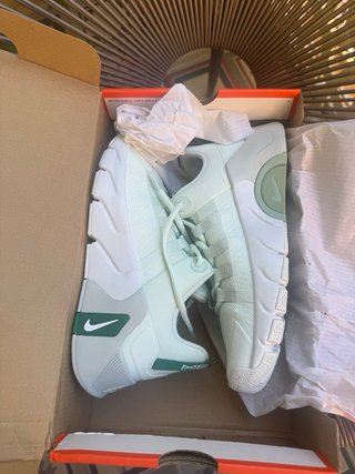 Nike Free Metcon 7 Talla 39 Verde y Blanco