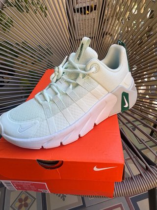 Nike Free Metcon 7 Talla 39 Verde y Blanco