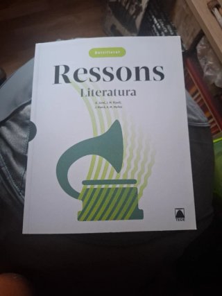 Ressons. Literatura 1 BATX