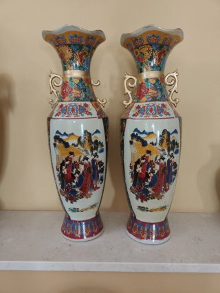 Coppia di vasi in porcellana cinese