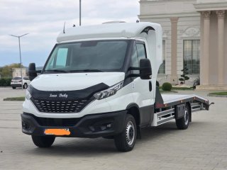Iveco porta vehículo