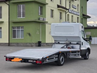 Iveco porta vehículo