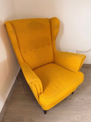 Sillón amarillo ikea
