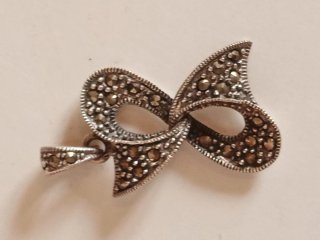Ciondolo Fiocco Argento 925 Marcassite