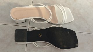 Sandalias blancas de tacón
