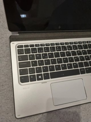 HP Elite x2 1012 G2 (Para piezas o reparar)