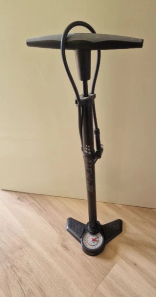 Inflador de bicicleta con manómetro