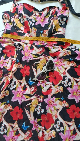 Vestido Rockabilly Pin Up's con vuelo