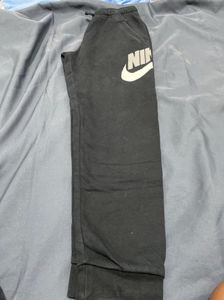 Ropa de niña y otros accesorios