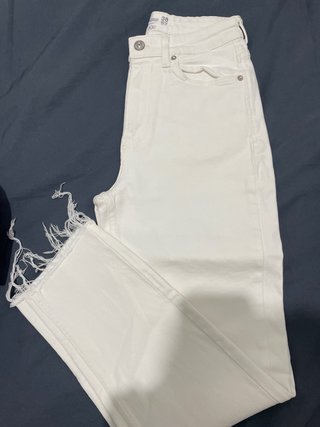 Ropa de niña y otros accesorios