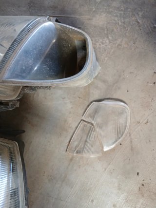 Faros de saxo fase 1 A REPARAR