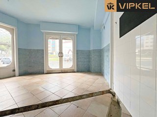 Local comercial en alquiler en Carral