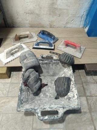 Pack Herramientas Albañilería llana paleta cubeta