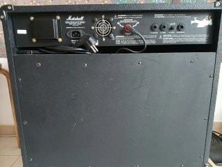 Amplificador Marshall MG100 DFX