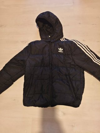 Chaqueta Adidas Negra con Capucha