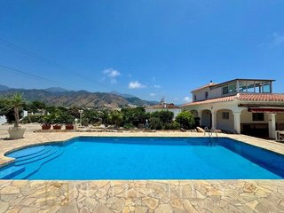 Chalet en venta en Almijara - Capistrano - Cueva de Nerja en Nerja