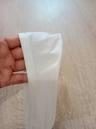 Precioso top con tirantes estilo ibicenco.