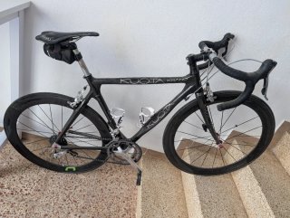 Bici carretera Kuota Ksanó Full Carbono