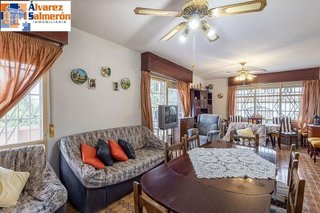 Chalet en venta en Cájar