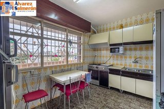 Chalet en venta en Cájar