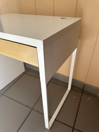 Escritorio IKEA MICKE blanco / madera