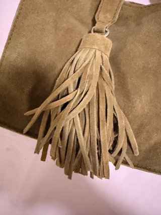 Bolso de terciopelo de Zara