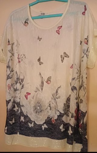 Blusón estampado mariposas