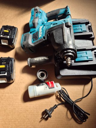 Makita DHR281 Martillo Ligero + Baterías