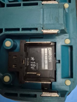 Makita DHR281 Martillo Ligero + Baterías