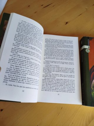 El país bajo mi piel memorias de amor y de guerra