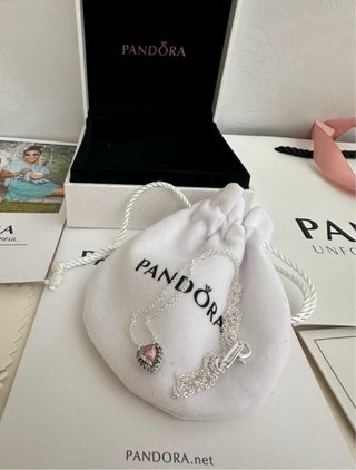 Collar Pandora de plata 925 con corazon rosa