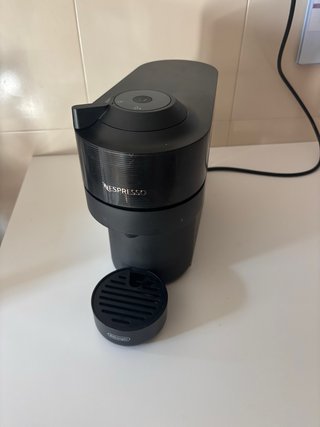 Cafetera Nespresso Vertuo DeLonghi Negra