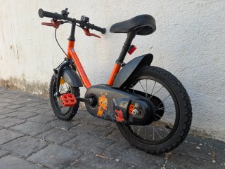 Bicicleta infantil naranja