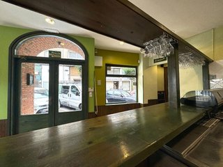 Local comercial en venta en Corrales de Buelna (Los)
