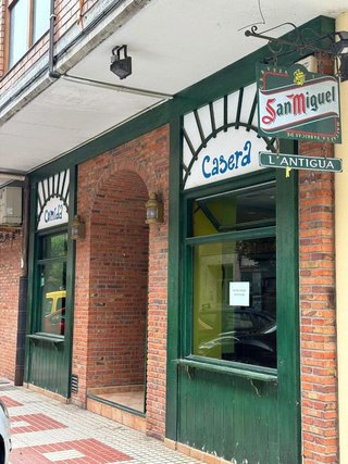 Local comercial en venta en Corrales de Buelna (Los)