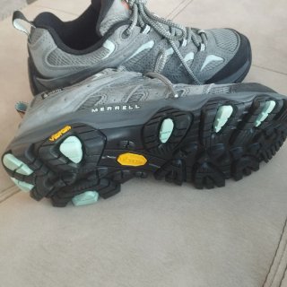 Zapatillas Merrell Trekking Gris y Turquesa