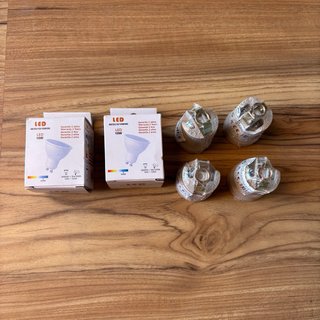 2 Bombillas LED + 4 portalámparas