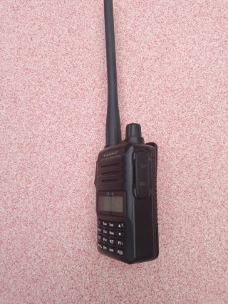 Walkie Talkie Yaesu FT-4X Dual Band