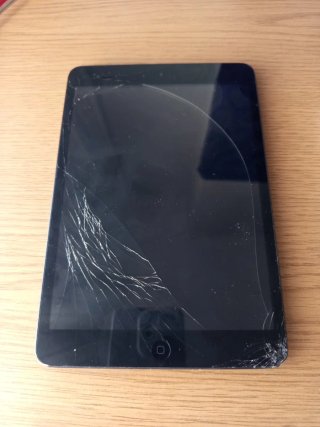 iPad Mini A1432 Negro pantalla rota, para piezas