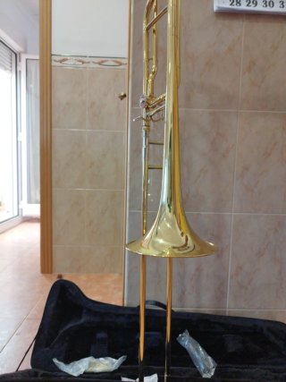 Trombón JBSL-800 JINBAO con funda GUI-C06B