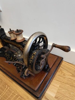 Máquina de coser antigua