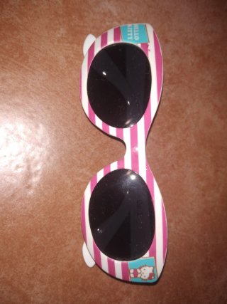 Gafas de Sol Hello Kitty Rayas Rosas y Blancas
