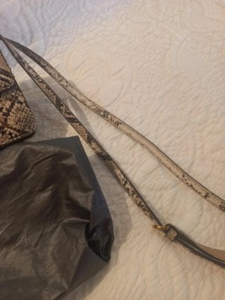 Bolso tous ,desgaste del Roce en la bandolera