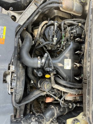 Ford C-Max 2.0 TDCi 136CV | ITV al día | Pantalla