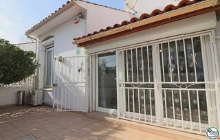 Chalet en venta en Empuriabrava en Castelló d´Empúries