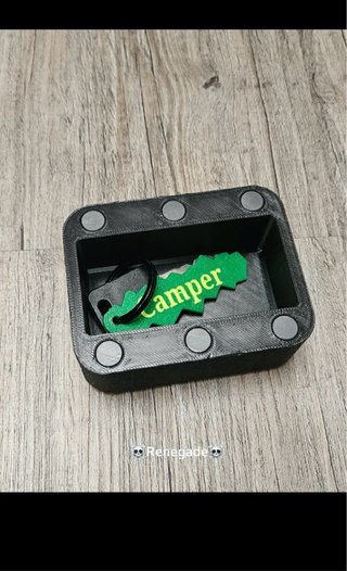 Escondite magnético para llaves.