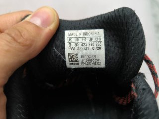 Zapatillas Adidas Negras y Rojas